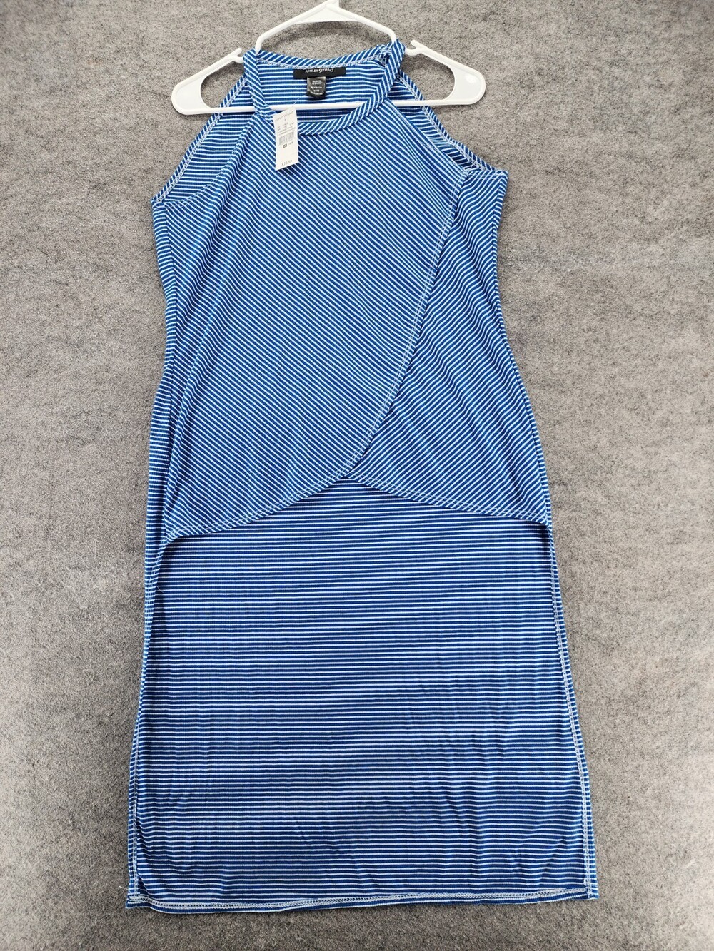Ashley Stewart Shirt Womens 14/16 Sleeveless Blue Striped Long Back